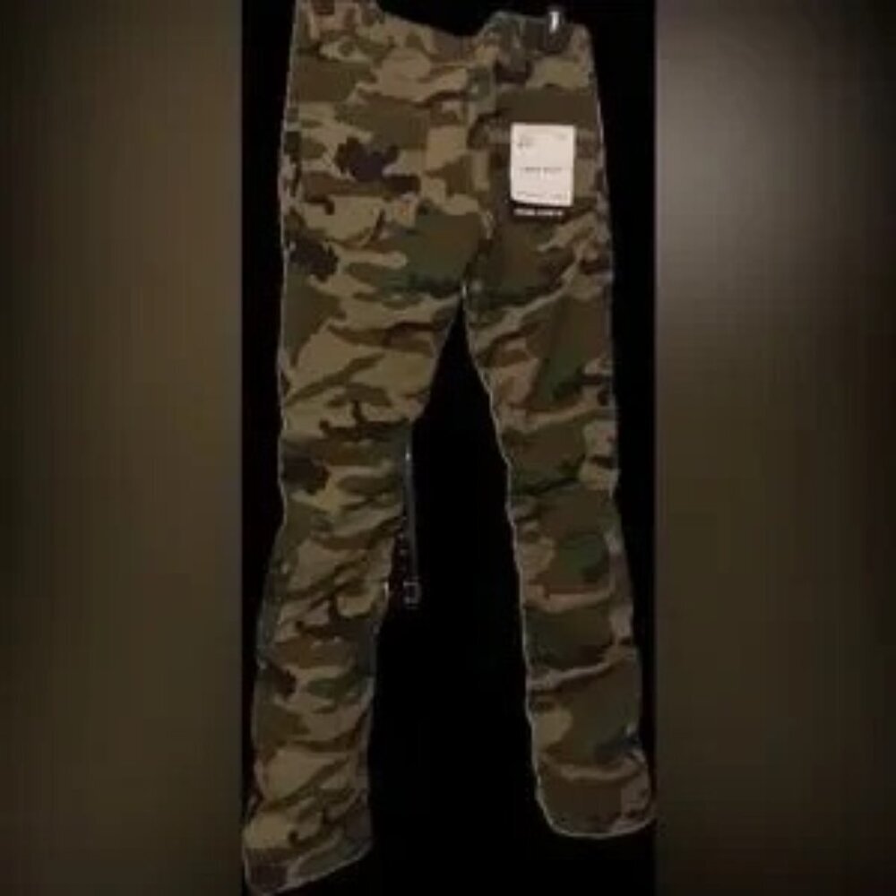 Men's Camouflage Cargo Pants jeans smoke rise super cool 32w 36inseam